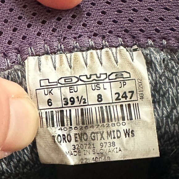 Lowa toro evo gtx mid Goretex hiking boots size 8 - Picture 9 of 9